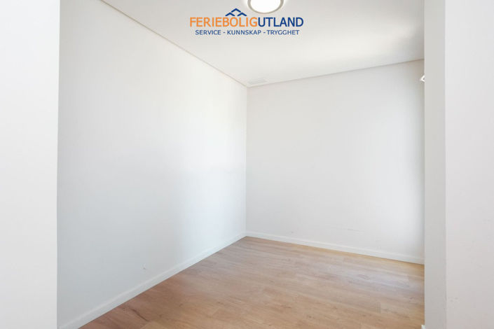 Image No.29-4 Bed Apartment for sale