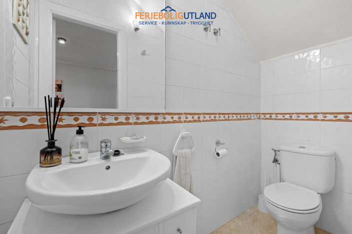 Image No.14-3 Bed Townhouse for sale