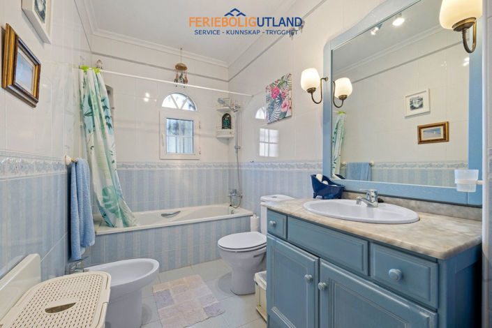 Image No.16-3 Bed Townhouse for sale