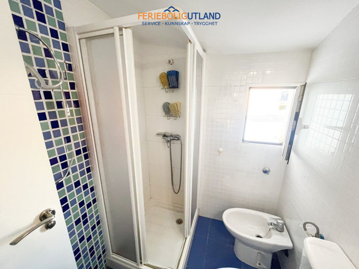 Image No.16-3 Bed House for sale