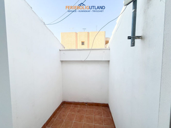 Image No.20-3 Bed House for sale