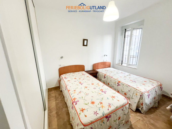 Image No.4-3 Bed House for sale