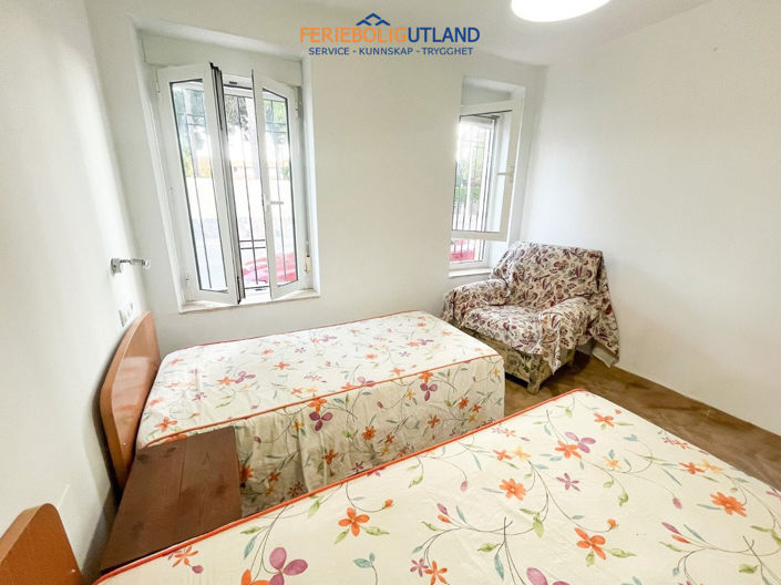 Image No.6-3 Bed House for sale