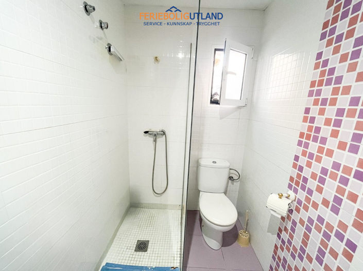 Image No.9-3 Bed House for sale