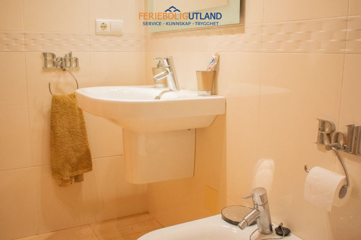 Image No.21-2 Bed Apartment for sale