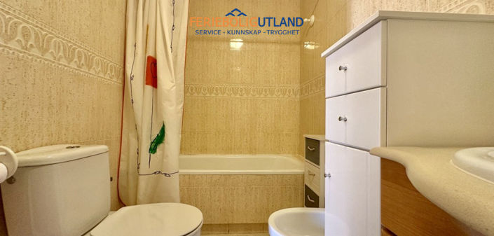 Image No.36-3 Bed Townhouse for sale