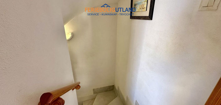 Image No.37-3 Bed Townhouse for sale