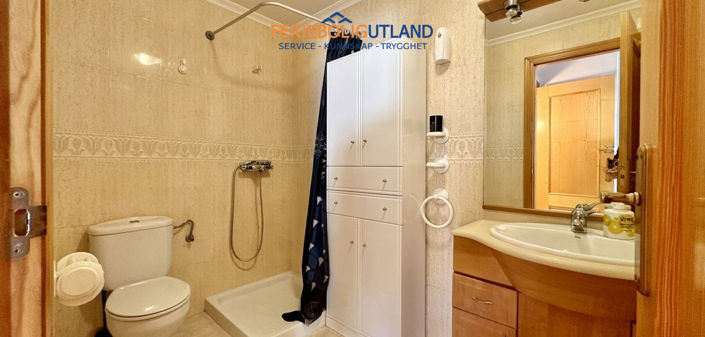 Image No.40-3 Bed Townhouse for sale