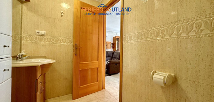 Image No.41-3 Bed Townhouse for sale