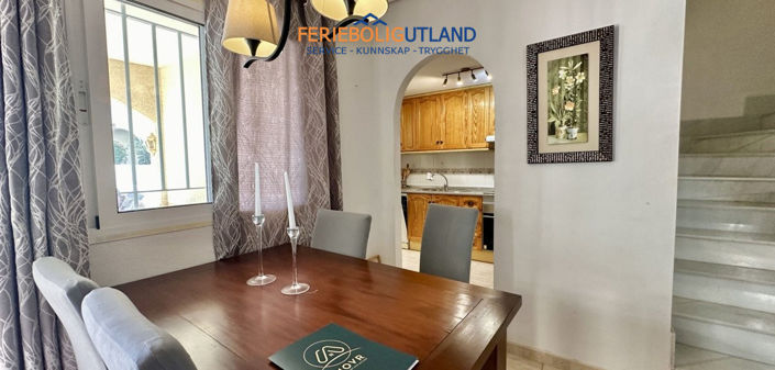 Image No.8-3 Bed Townhouse for sale