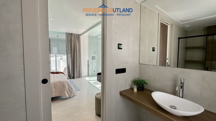 Image No.9-Villa de 3 chambres à vendre à Alicante