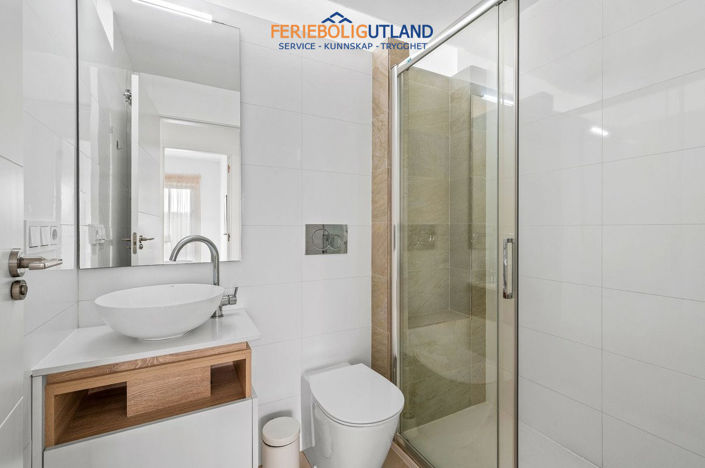 Image No.16-2 Bed Apartment for sale