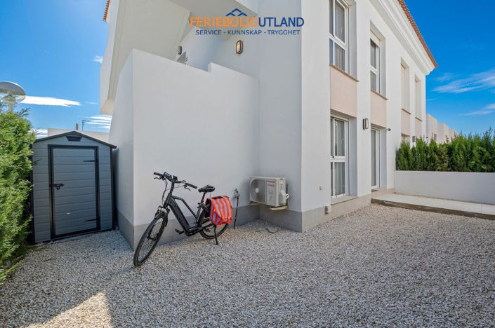 Image No.22-2 Bed Apartment for sale