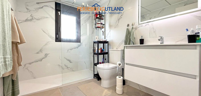 Image No.39-2 Bed Villa for sale