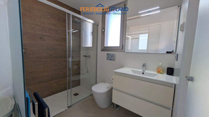 Image No.10-3 Bed Villa for sale