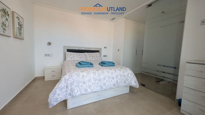 Image No.11-3 Bed Villa for sale