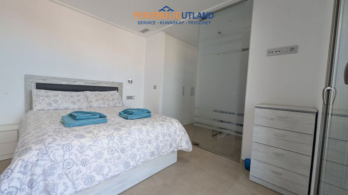 Image No.12-3 Bed Villa for sale