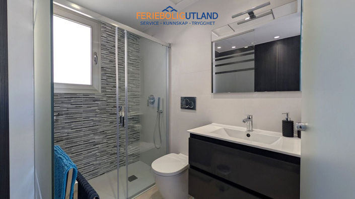 Image No.18-3 Bed Villa for sale