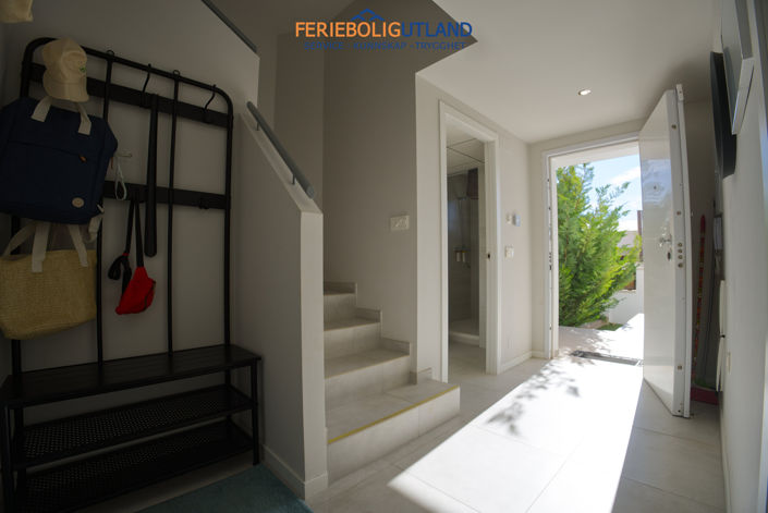 Image No.19-4 Bed Townhouse for sale