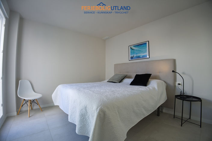 Image No.28-4 Bed Townhouse for sale