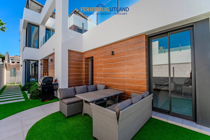 Image No.2-Villa de 3 chambres à vendre à Alicante