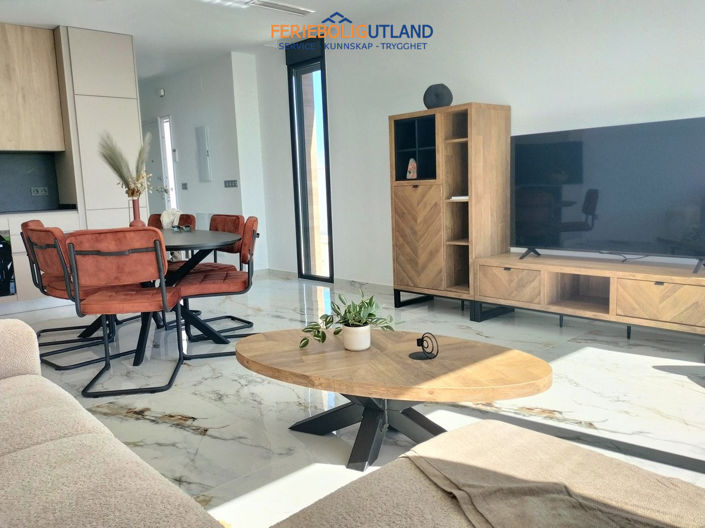 Image No.25-3 Bed Villa for sale