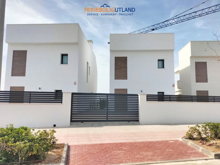 Image No.35-3 Bed Villa for sale