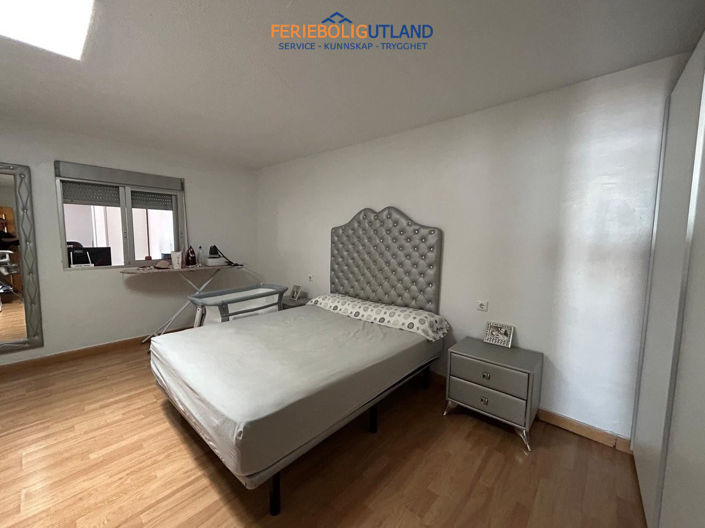 Image No.10-3 Bed Townhouse for sale