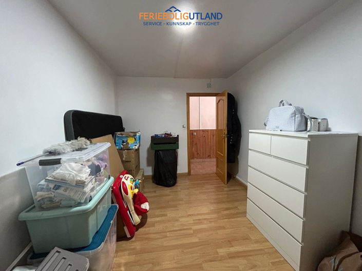 Image No.12-3 Bed Townhouse for sale