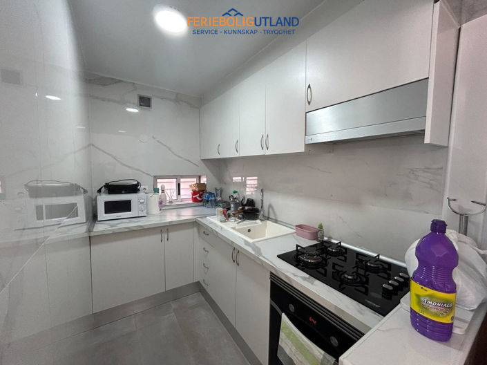 Image No.28-3 Bed Townhouse for sale