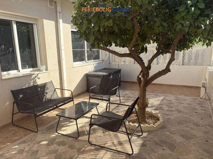 Image No.27-5 Bed Townhouse for sale