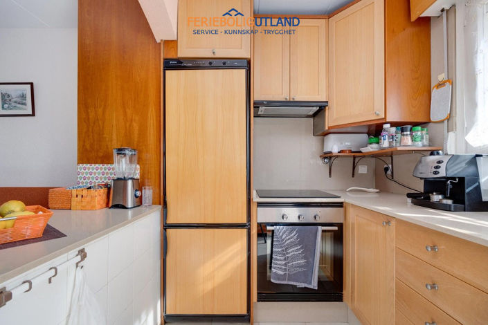 Image No.13-2 Bed Townhouse for sale