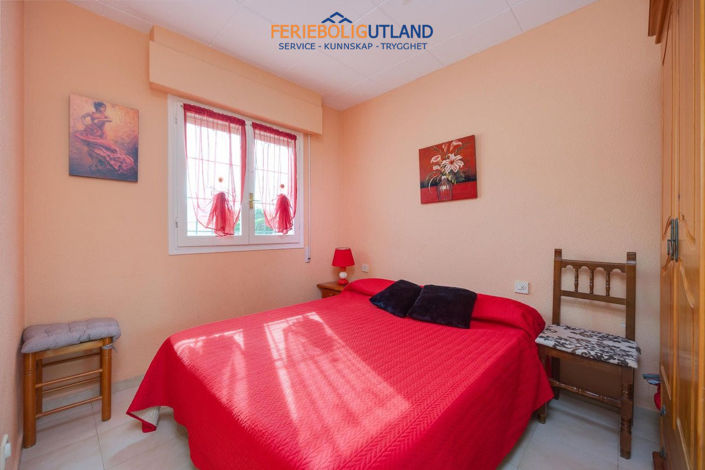 Image No.25-2 Bed Townhouse for sale