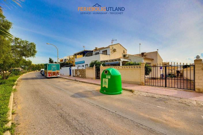 Image No.30-2 Bed Townhouse for sale