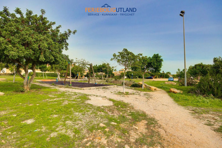 Image No.31-2 Bed Townhouse for sale