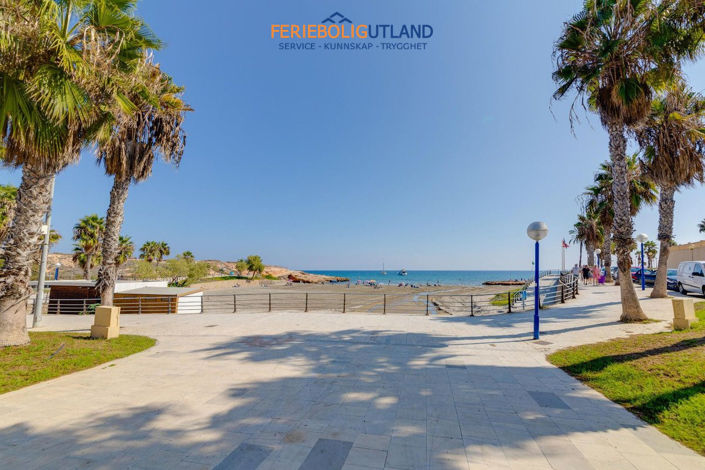 Image No.36-2 Bed Townhouse for sale