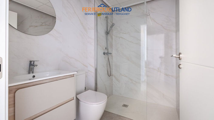 Image No.16-2 Bed Apartment for sale