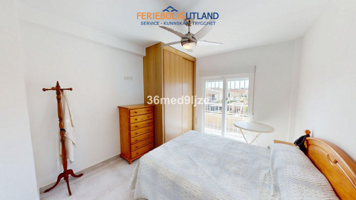 Image No.20-4 Bed Apartment for sale