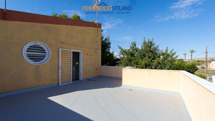 Image No.24-4 Bed Villa for sale