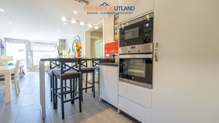 Image No.25-2 Bed Villa for sale