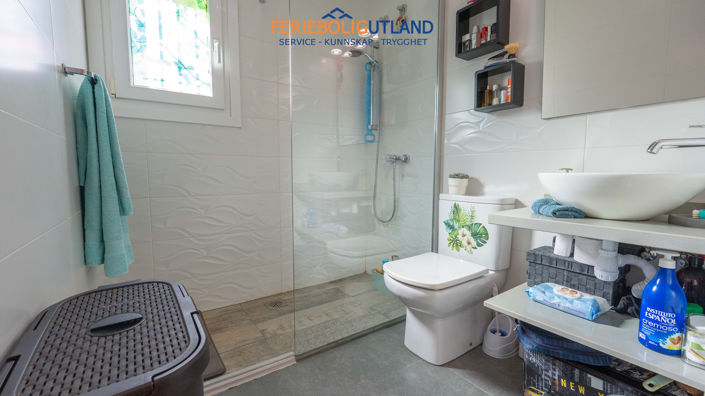 Image No.9-2 Bed Villa for sale