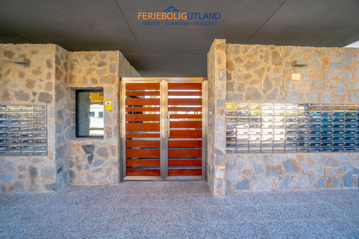 Image No.46-2 Bed Apartment for sale