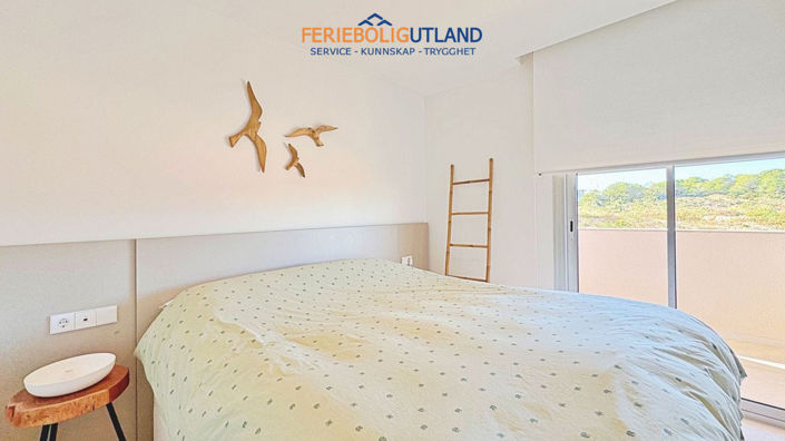 Image No.27-3 Bed Apartment for sale