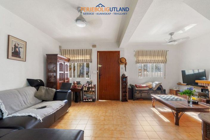 Image No.15-2 Bed Townhouse for sale