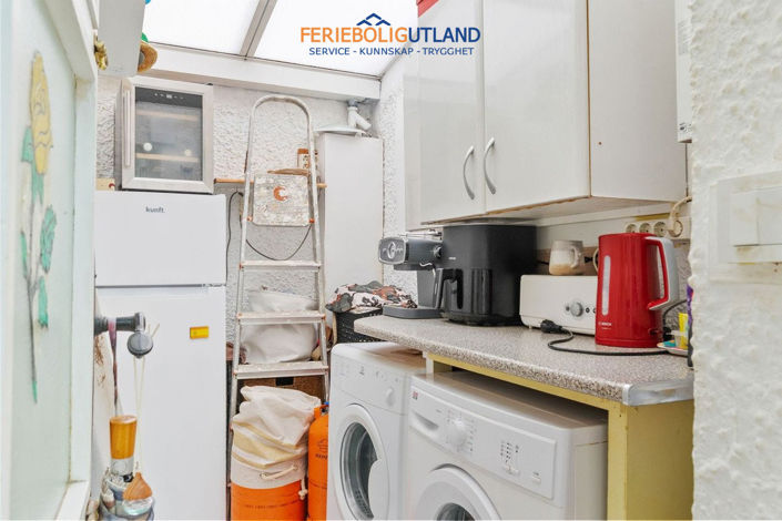 Image No.19-2 Bed Townhouse for sale