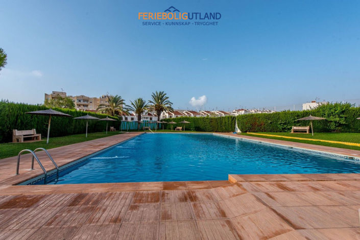 Image No.32-2 Bed Townhouse for sale