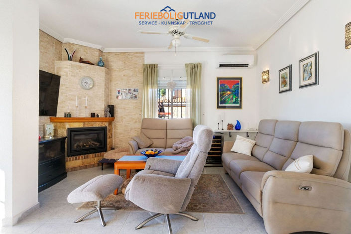 Image No.11-3 Bed Villa for sale