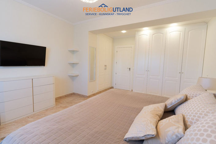 Image No.16-7 Bed Villa for sale