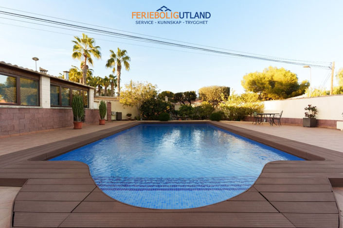 Image No.2-7 Bed Villa for sale