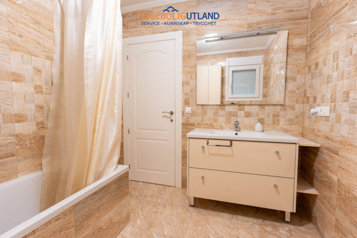 Image No.27-7 Bed Villa for sale